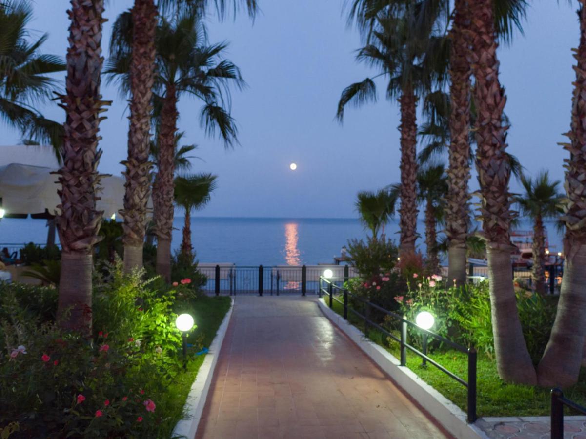 Club Akman Beach Camyuva Ngoại thất bức ảnh