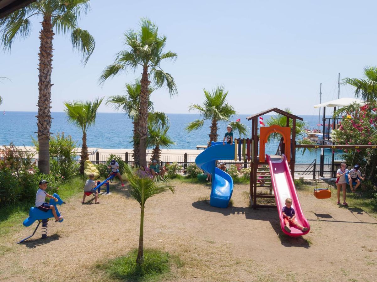Club Akman Beach Camyuva Ngoại thất bức ảnh